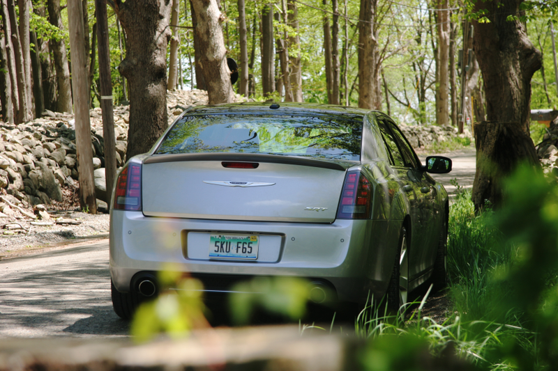 Illustration for article titled The Chrysler 300 SRT Is How Big American Cars Should Feel